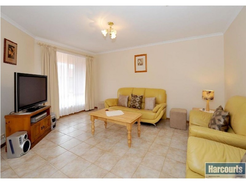 8 Glen Eyre Court, Aberfoyle Park SA 5159