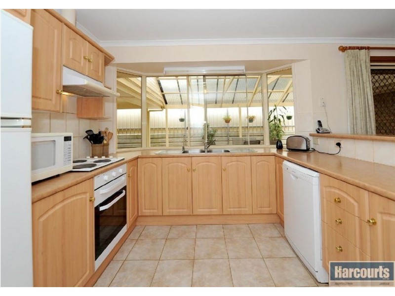 8 Glen Eyre Court, Aberfoyle Park SA 5159