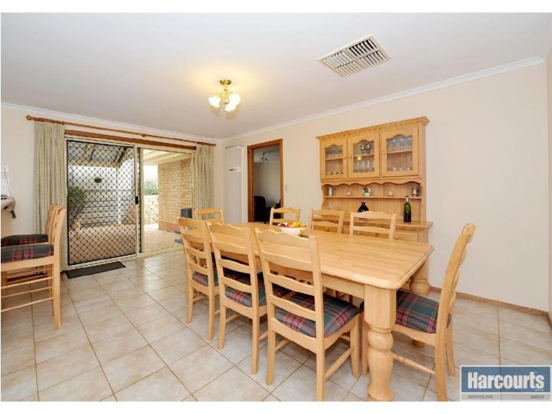 8 Glen Eyre Court, Aberfoyle Park SA 5159