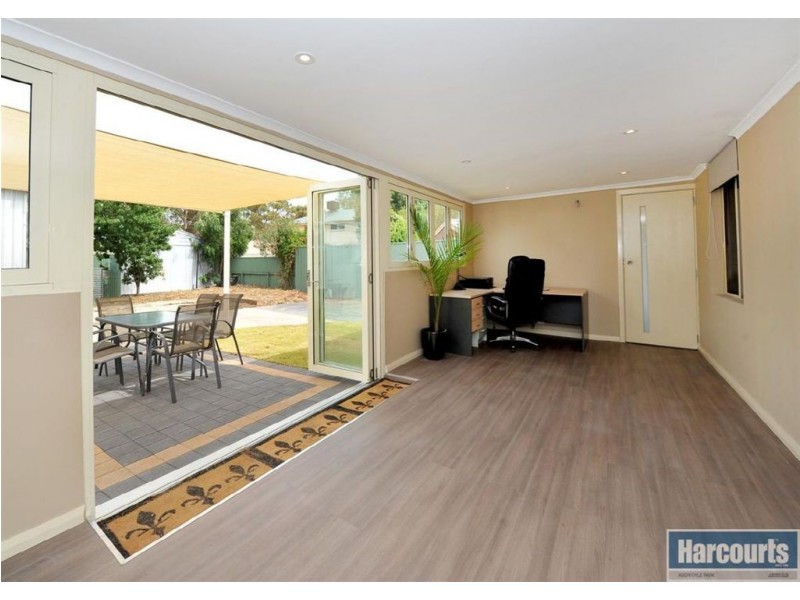 18 Balee Road, Happy Valley SA 5159