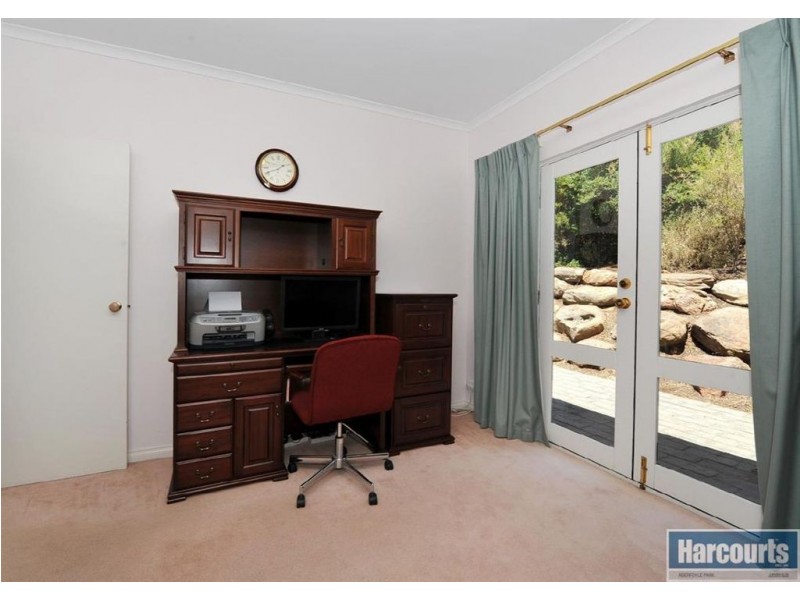 15 Argyle Close, Aberfoyle Park SA 5159