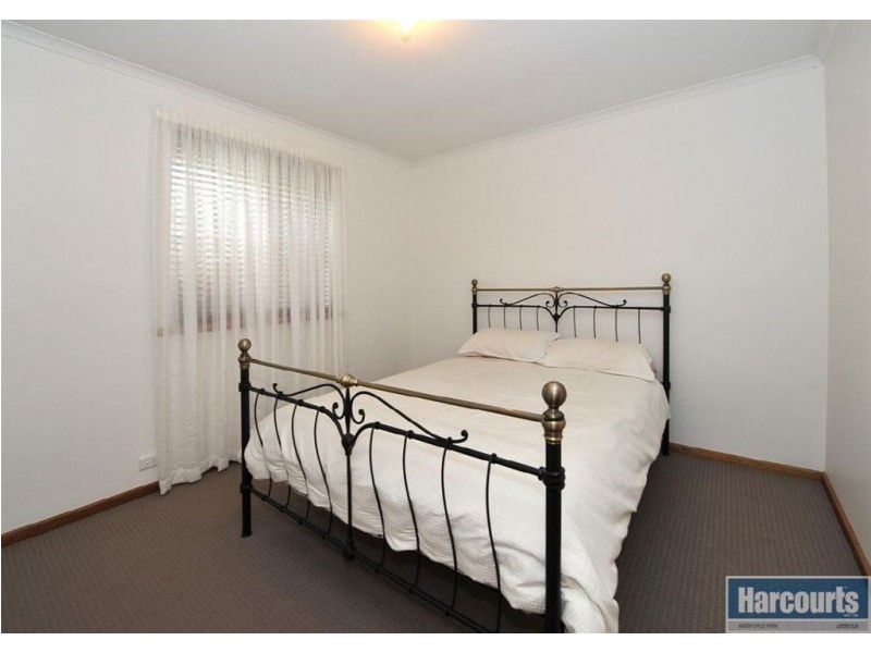 11 Sheoak Crescent, Aberfoyle Park SA 5159