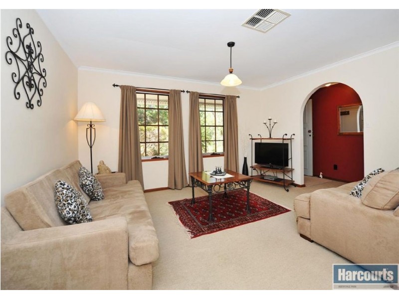 1 Tandy Street, Aberfoyle Park SA 5159