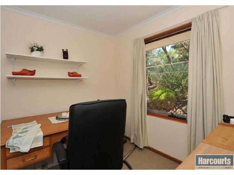 1 Tandy Street, Aberfoyle Park SA 5159