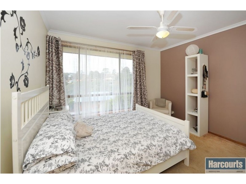 52 York Drive, Flagstaff Hill SA 5159