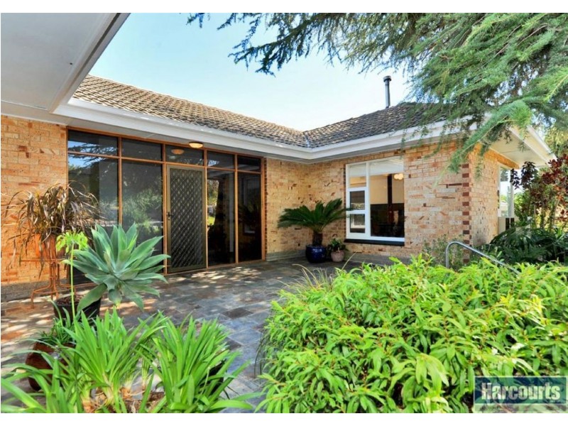 12 Klar Avenue, Darlington SA 5047