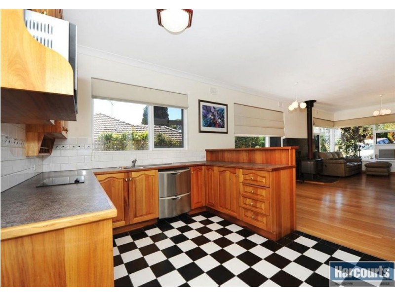 12 Klar Avenue, Darlington SA 5047
