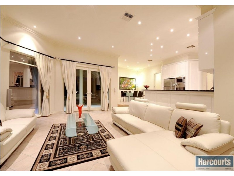 32 Ironbark Avenue, Flagstaff Hill SA 5159