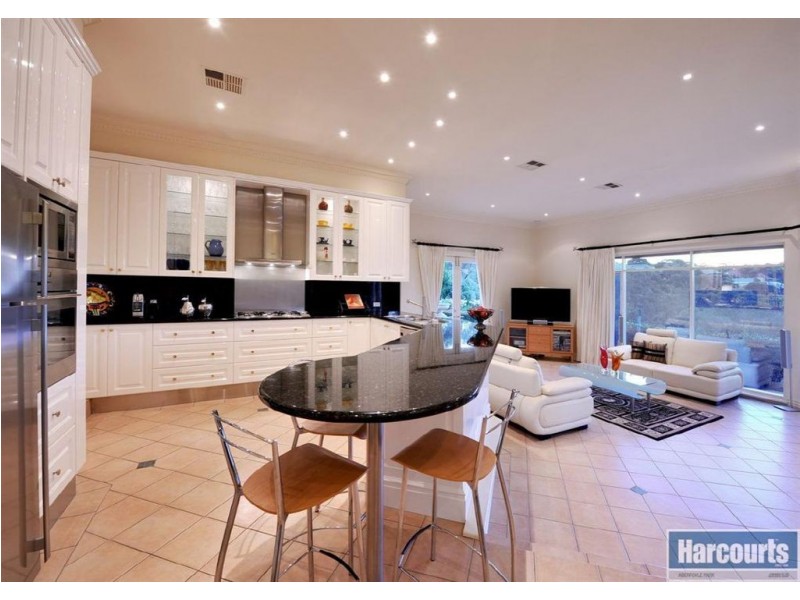 32 Ironbark Avenue, Flagstaff Hill SA 5159