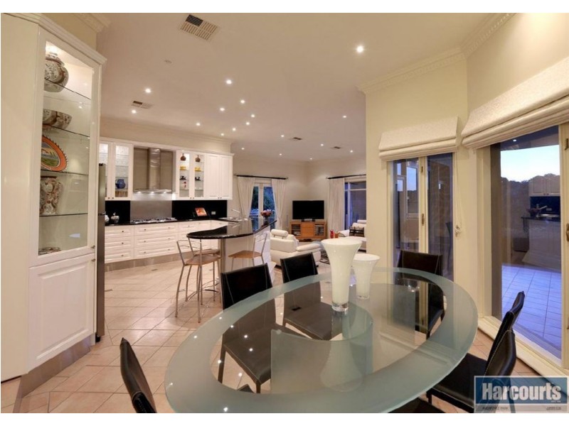 32 Ironbark Avenue, Flagstaff Hill SA 5159