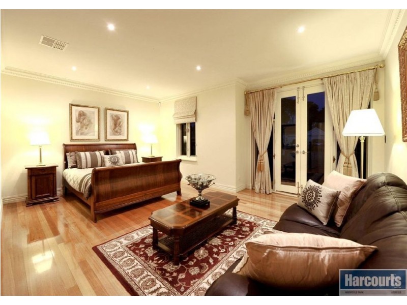 32 Ironbark Avenue, Flagstaff Hill SA 5159