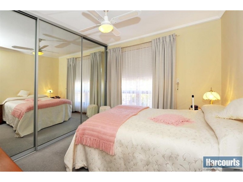 10 Ona Court, Aberfoyle Park SA 5159