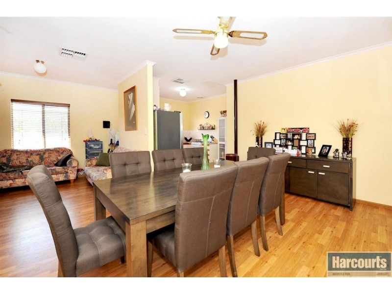 7 Bass Court, Woodcroft SA 5162