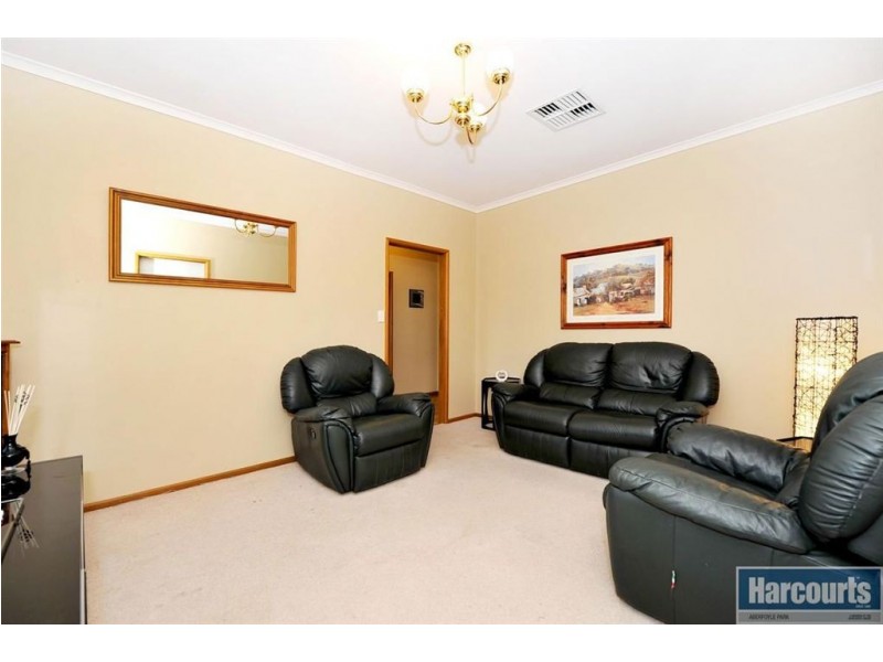7 Bass Court, Woodcroft SA 5162