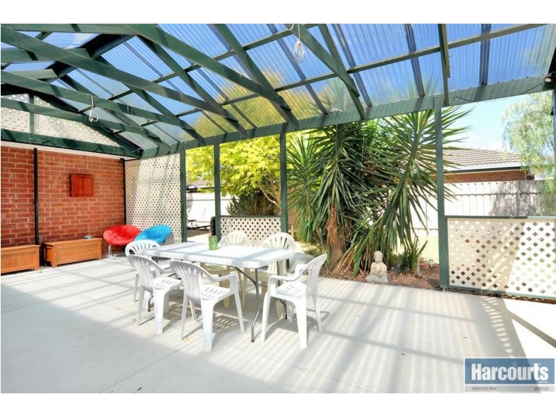 7 Bass Court, Woodcroft SA 5162