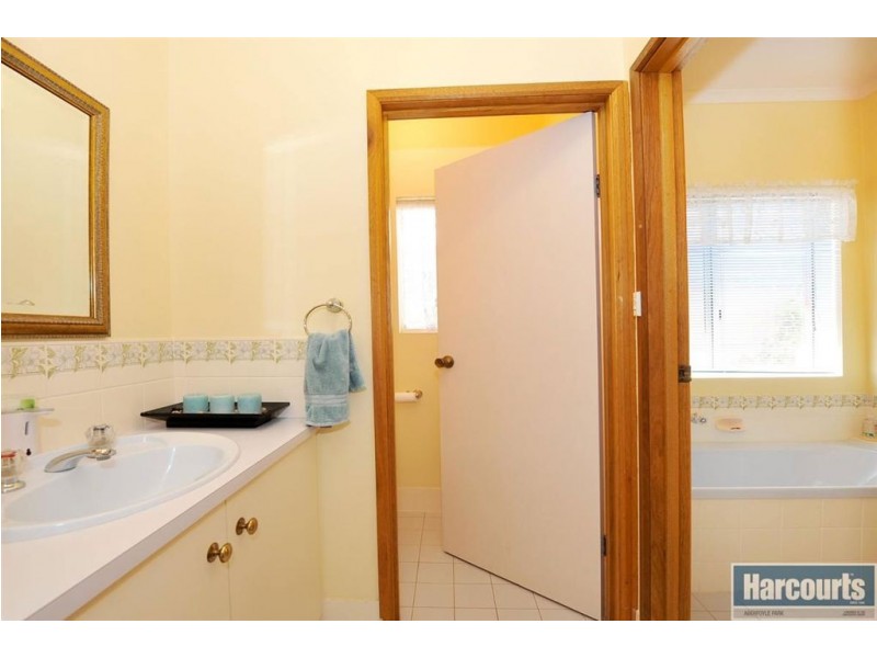 7 Bass Court, Woodcroft SA 5162