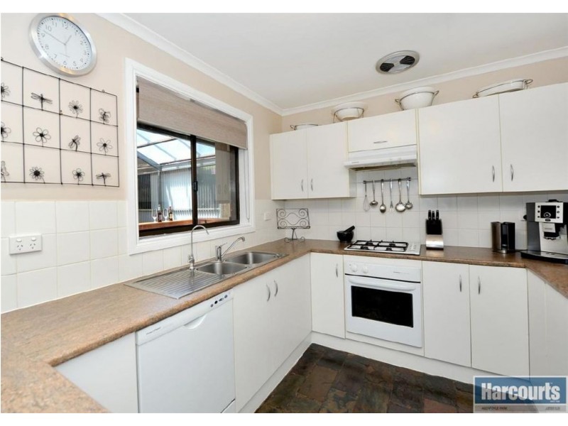 11 Delta Crescent, Aberfoyle Park SA 5159