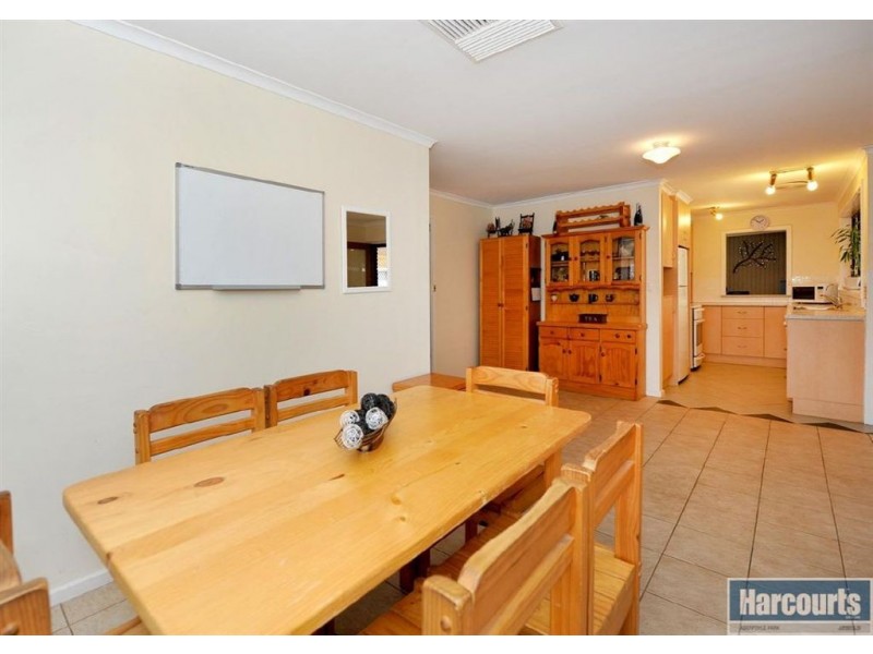 28 Hamilton Crescent, Aberfoyle Park SA 5159