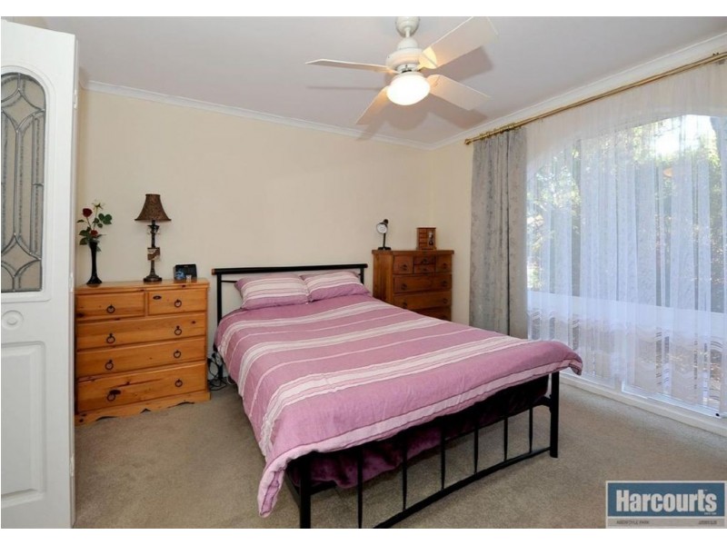 28 Hamilton Crescent, Aberfoyle Park SA 5159