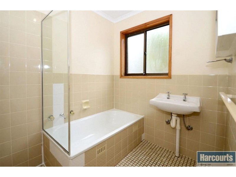 10 Hub Drive, Aberfoyle Park SA 5159