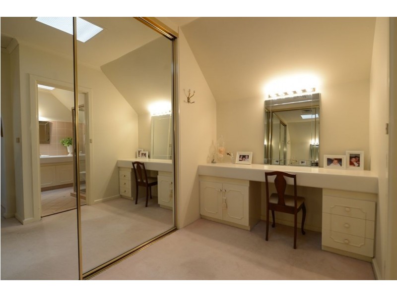 15 Glendale Avenue, Flagstaff Hill SA 5159