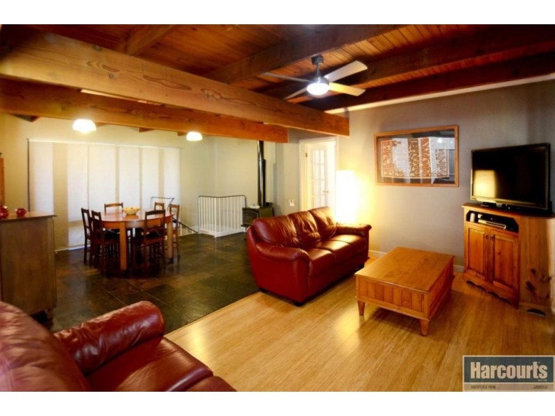 9 Stanbury Avenue, Happy Valley SA 5159