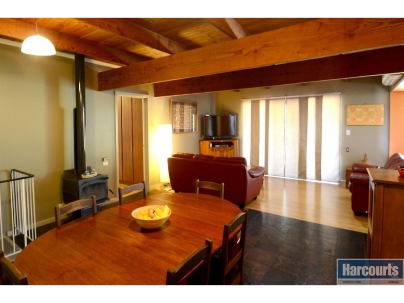 9 Stanbury Avenue, Happy Valley SA 5159