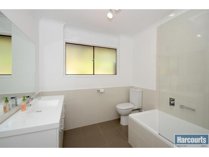 9 Stanbury Avenue, Happy Valley SA 5159