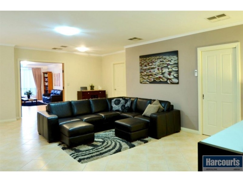 53 Sturt Approach, Flagstaff Hill SA 5159