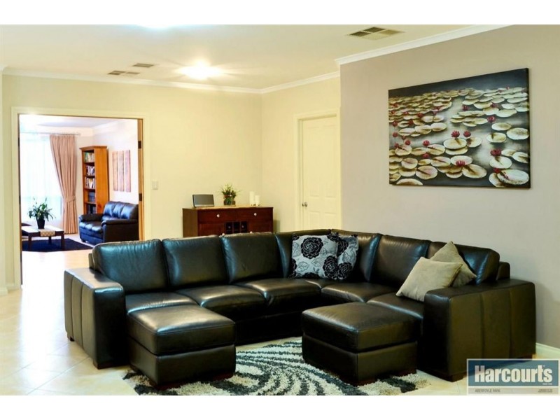 53 Sturt Approach, Flagstaff Hill SA 5159