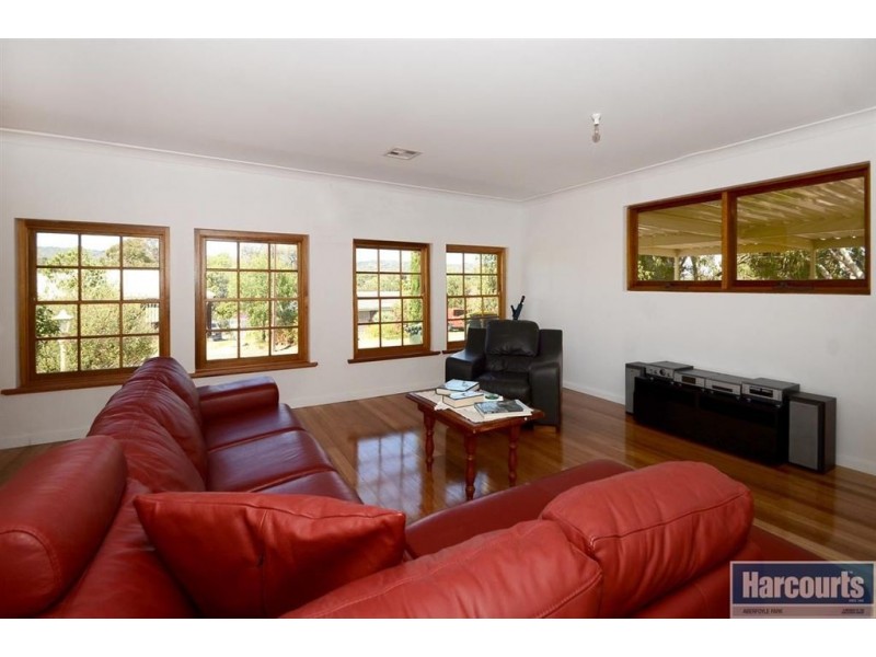 1 Lorina Court, Flagstaff Hill SA 5159