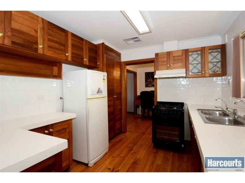 1 Lorina Court, Flagstaff Hill SA 5159