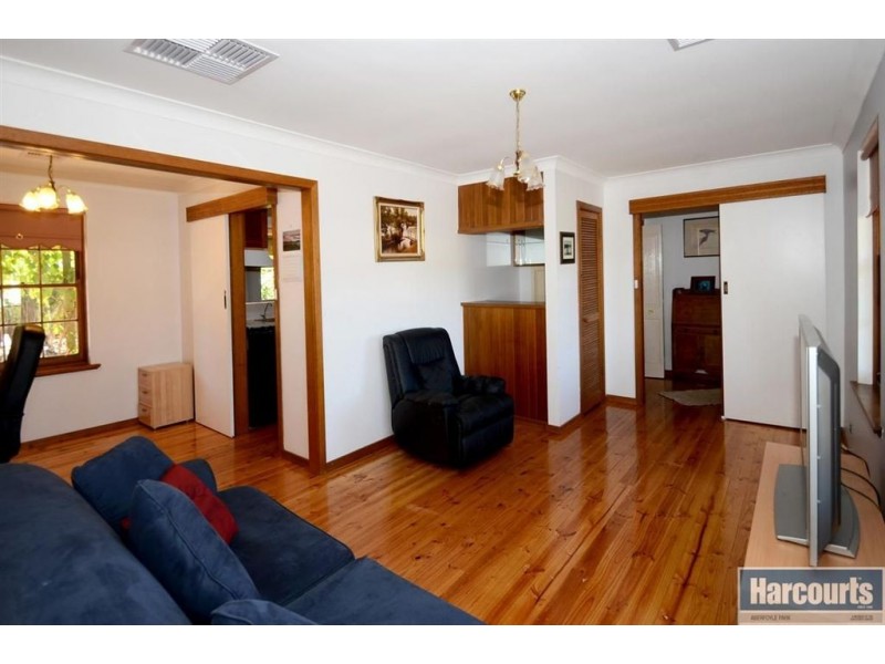 1 Lorina Court, Flagstaff Hill SA 5159