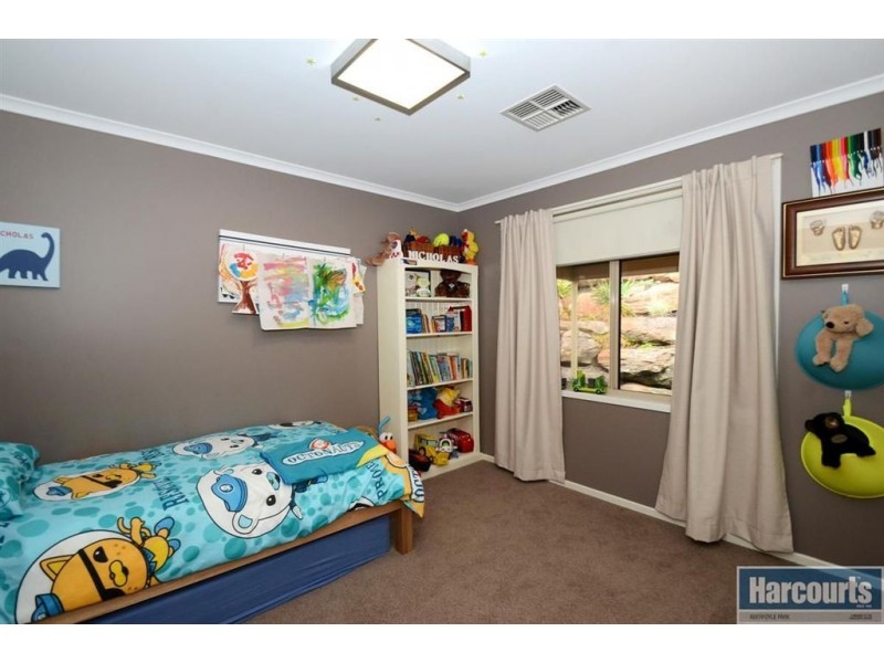 2 Cypress Court, Flagstaff Hill SA 5159