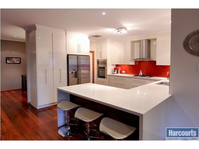 30 Vaucluse Drive, Happy Valley SA 5159