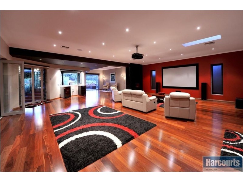 30 Vaucluse Drive, Happy Valley SA 5159