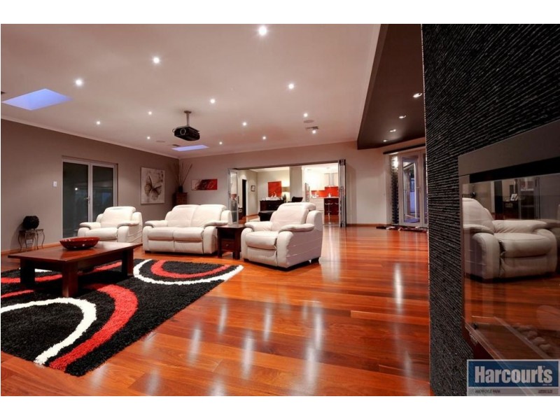 30 Vaucluse Drive, Happy Valley SA 5159