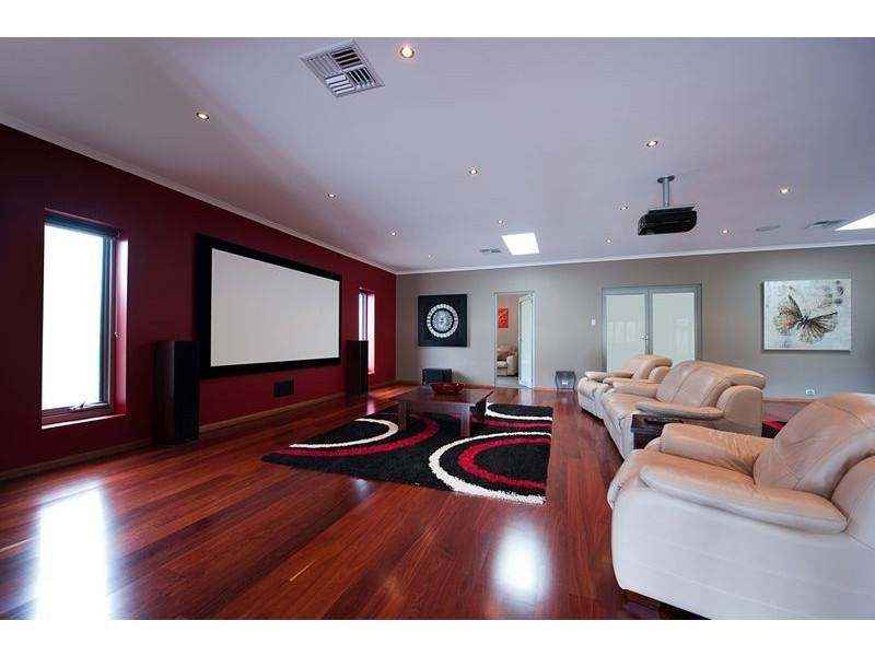 30 Vaucluse Drive, Happy Valley SA 5159