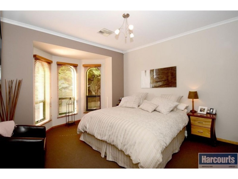 30 Vaucluse Drive, Happy Valley SA 5159