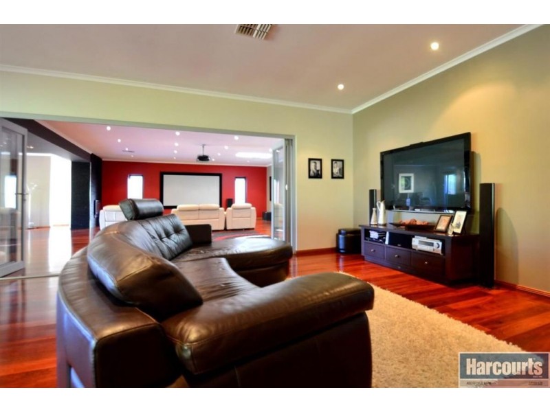 30 Vaucluse Drive, Happy Valley SA 5159