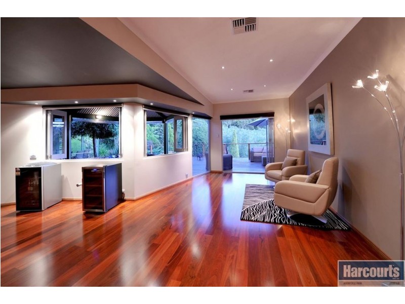 30 Vaucluse Drive, Happy Valley SA 5159