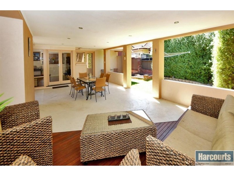 7 Jade Crescent, Happy Valley SA 5159