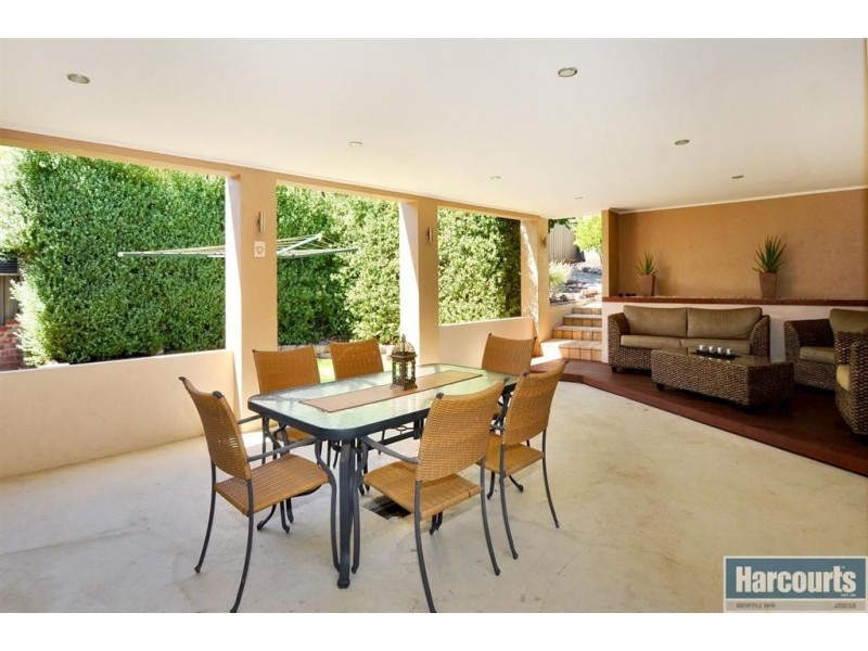 7 Jade Crescent, Happy Valley SA 5159