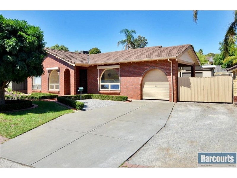 7 Jade Crescent, Happy Valley SA 5159
