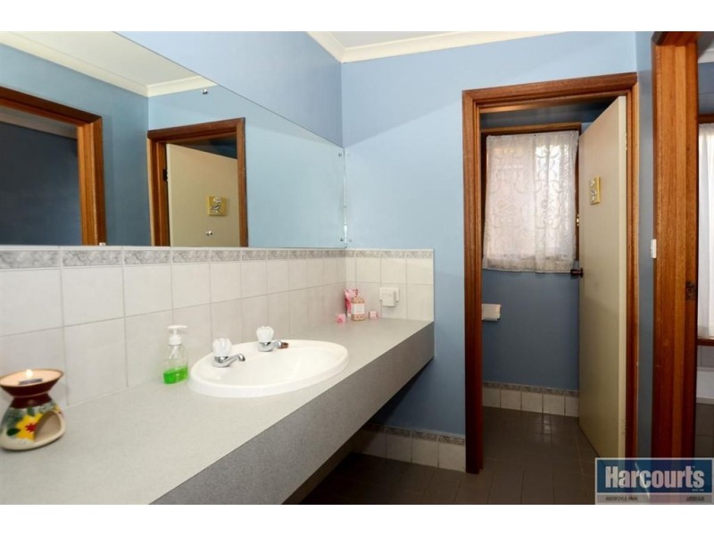 208 Pimpala Road, Woodcroft SA 5162