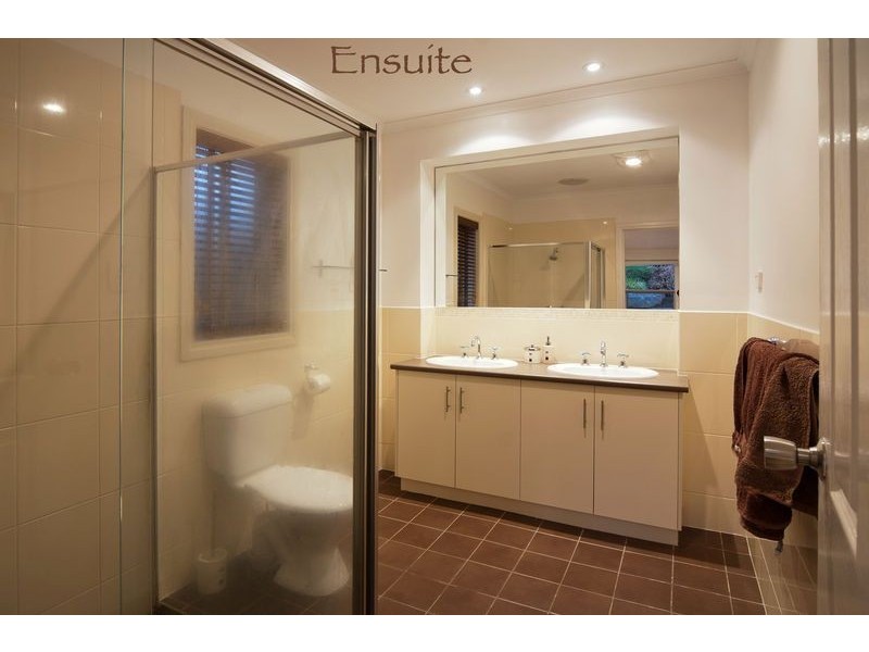 4 Coulter Street, Flagstaff Hill SA 5159