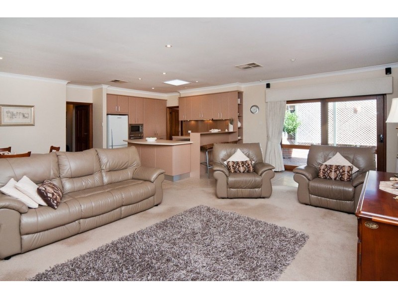 54 Kingfisher Circuit, Flagstaff Hill SA 5159