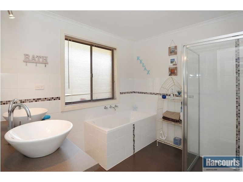 19 Twilight Drive, Happy Valley SA 5159