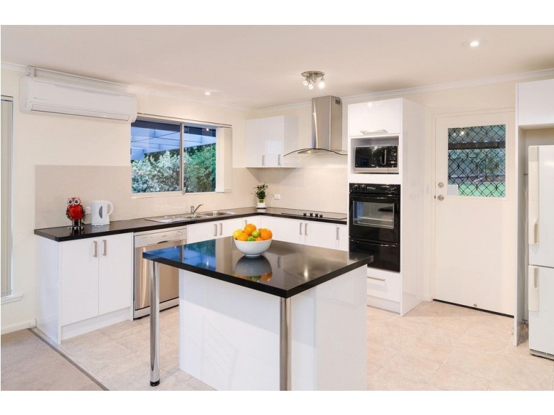 33 Braeside Avenue, Reynella East SA 5161