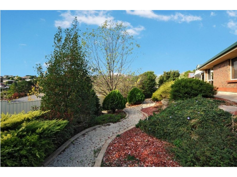 39 Monterey Pine Drive, Aberfoyle Park SA 5159